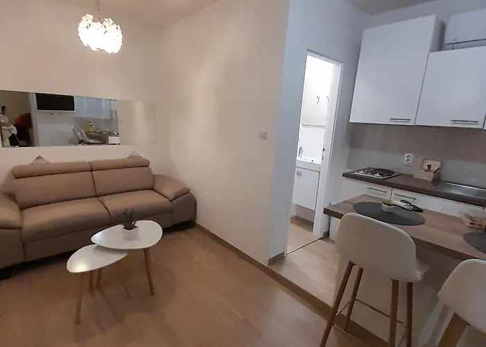 Meje Split